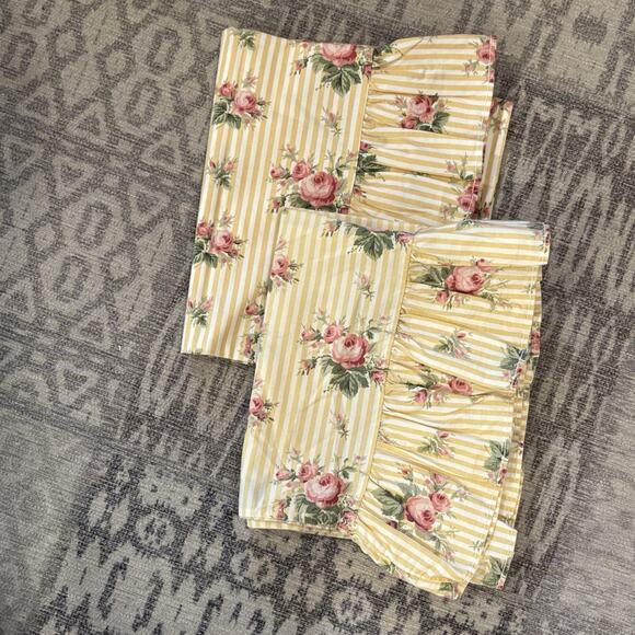 2 Vintage RALPH LAUREN Sophie Brooke Yellow Stripe Ruffled Standard Pillowcases - Picture 8 of 13